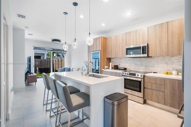 10263 NW 72nd St unit 10263, Doral, FL 33178 - photo 5