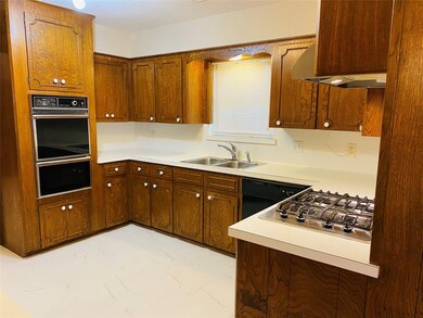 Refrigerator and diswasher