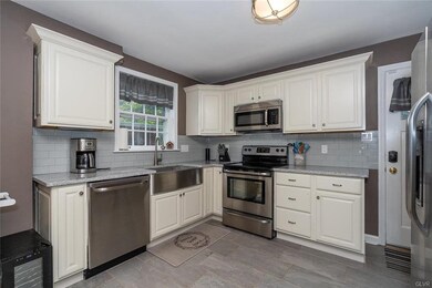 2438 W Highland St, Allentown, PA 18104 - photo 2