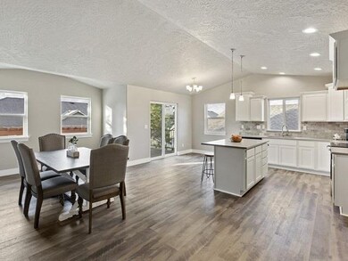 712 E Canterbury Ln, Colbert, WA 99005 - photo 4