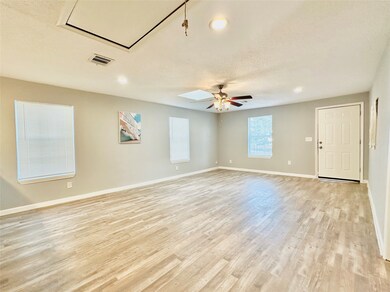 6502 Sidney St, Houston, TX 77021 - photo 3