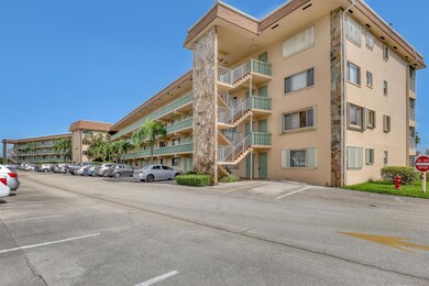 300 Village Green Cir S unit 1200, Palm Springs, FL 33461 - photo 3