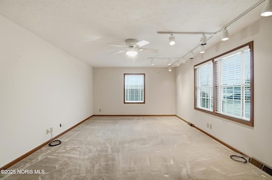 5053 Bennett Rd, Toledo, OH 43612 - photo 7