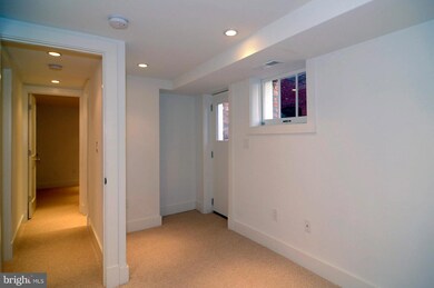 749 Park Rd NW unit 4, Washington, DC 20010 - photo 6