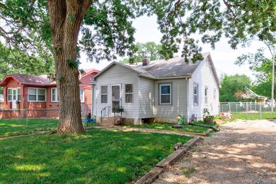 03-3841 11th St-3