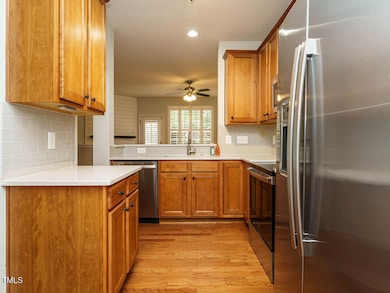 007-1280x960-kitchen