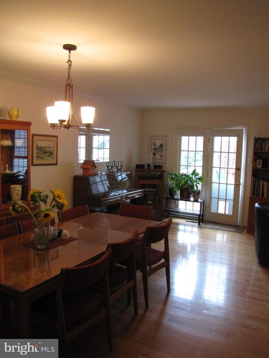 3225 Saint Augustine Ct, Olney, MD 20832 - photo 6