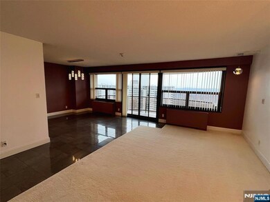 2 Claridge Dr unit 11JE, Verona, NJ 07044 - photo 5