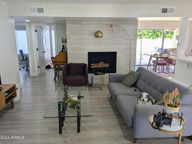 4332 E Fairmount Ave, Phoenix, AZ 85018 - photo 5