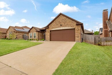 1410 Lexington Dr, Sherman, TX 75092 - photo 3