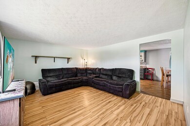5-web-or-mls-Juniper St-2904-005