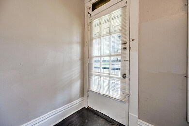 7-web-or-mls-Michael Robinson - 990 S Oh