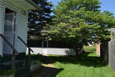 622 S 5th St, Coshocton, OH 43812 - photo 4