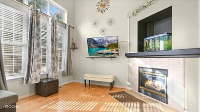 480 Vaughn Cir, Aurora, IL 60502 - photo 5