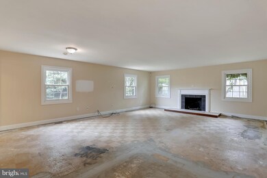 12300 Welling Ln, Bowie, MD 20715 - photo 3
