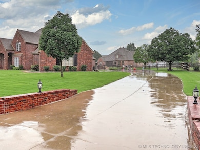 13205 S 117th East Ave, Broken Arrow, OK 74011 - photo 2