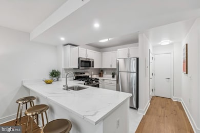 Potomac Place Tower unit 121-S, Washington, DC 20024 - photo 3