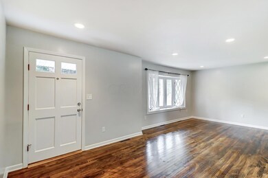 Entry Way:Family Room