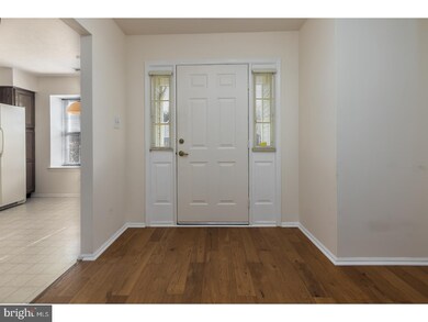 643 Cascade Dr S, Mount Laurel, NJ 08054 - photo 3