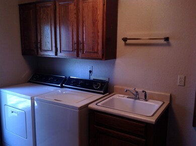 1301 N Camelot pics 008