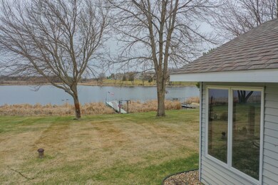 412 Voyager Dr, Alexandria, MN 56308 - photo 2
