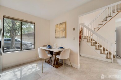 31 Gate House Ln unit 31, Edison, NJ 08820 - photo 6