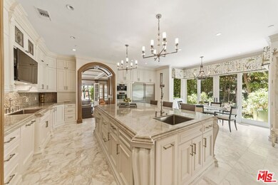 1008 Lexington Rd, Beverly Hills, CA 90210 - photo 5