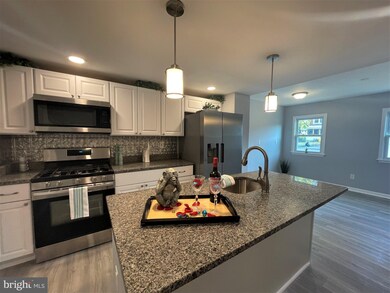 2747 Norfen Rd, Halethorpe, MD 21227 - photo 6