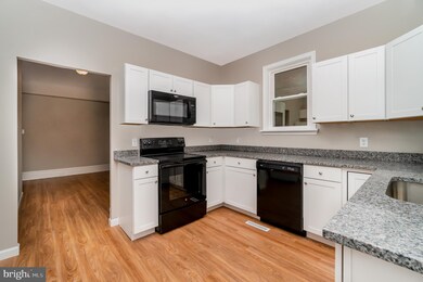 2543 N 4th St, Harrisburg, PA 17110 - photo 5