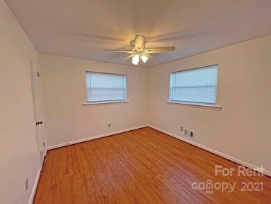 2328 5th Ave SW, Hickory, NC 28602 - photo 6