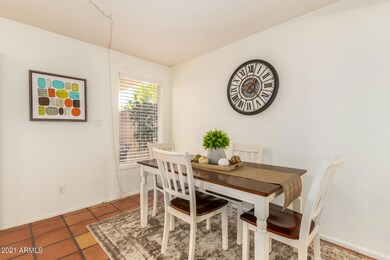FORMAL DINING