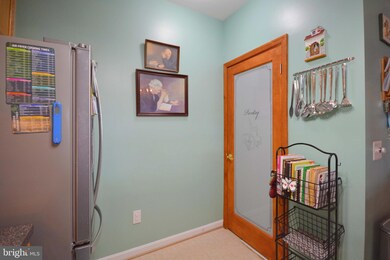 8608 Fluttering Leaf Trail unit 301, Odenton, MD 21113 - photo 6