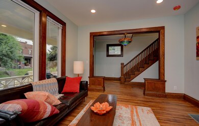 Living Room (3)