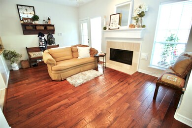 1305 Merriewood Dr, Friendswood, TX 77546 - photo 7