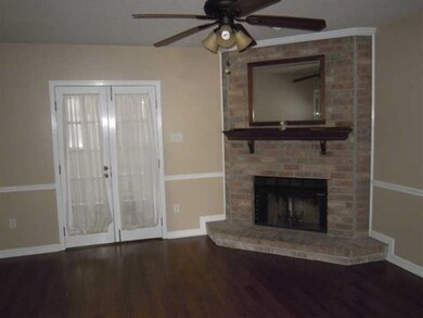 Den/Family/Great Room. Large den with laminate flo