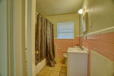 242 Hyta St, Houston, TX 77018 - photo 7