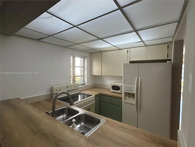 3605 SW 17th St unit 3605, Miami, FL 33145 - photo 3