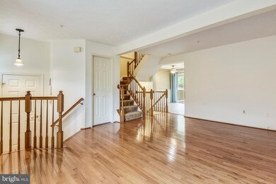 8502 Pine Meadows Dr, Odenton, MD 21113 - photo 7