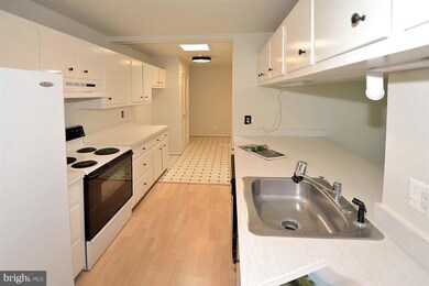 2115 Mason Hill Dr, Alexandria, VA 22306 - photo 5