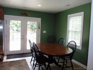 10389 Robins Nest Ln, Gloucester, VA 23061 - photo 5