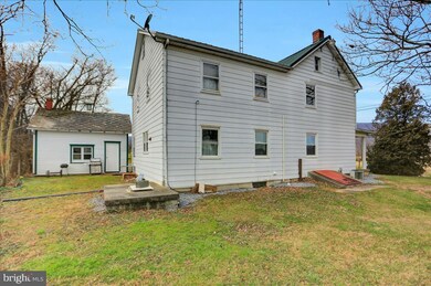 13398 Dickeys Rd, Mercersburg, PA 17236 - photo 3