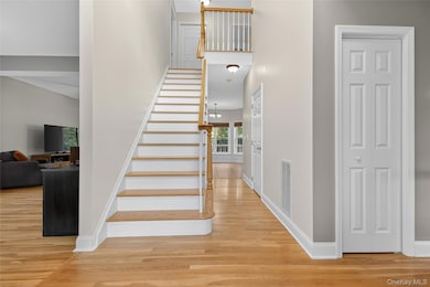 9 Exeter Cir, Beacon, NY 12508 - photo 5