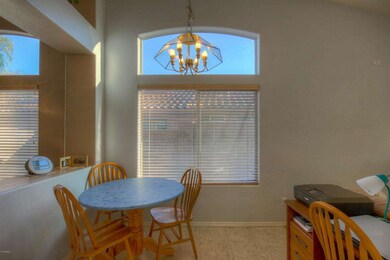 Eat-In Kitchen (5)