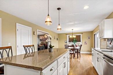 318 Purchase St, Middleboro, MA 02346 - photo 6