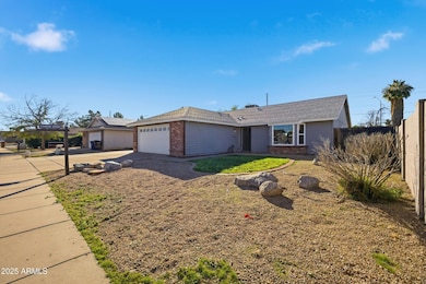 225 W Princeton Ave, Gilbert, AZ 85233 - photo 3