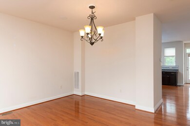 9754 Northern Lakes Ln, Laurel, MD 20723 - photo 5