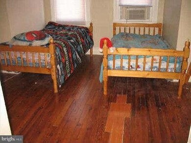 2724 E Madison St, Baltimore, MD 21205 - photo 7