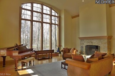 970 Cascades Dr, Aurora, OH 44202 - photo 2