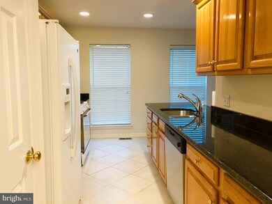 1147 Cypress Tree Place, Herndon, VA 20170 - photo 6