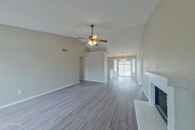 644 S Criss St Chandler AZ-print-002-002